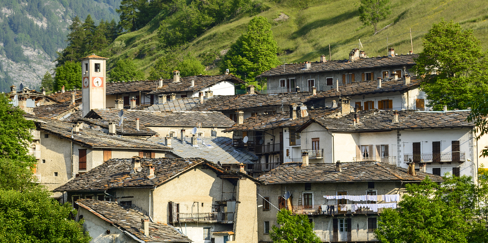 pontechianale borgo d'italia