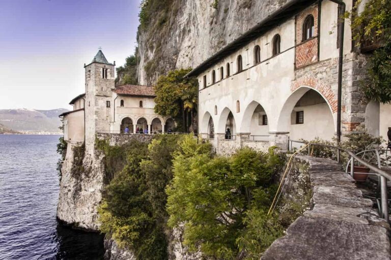 chiese nella roccia
