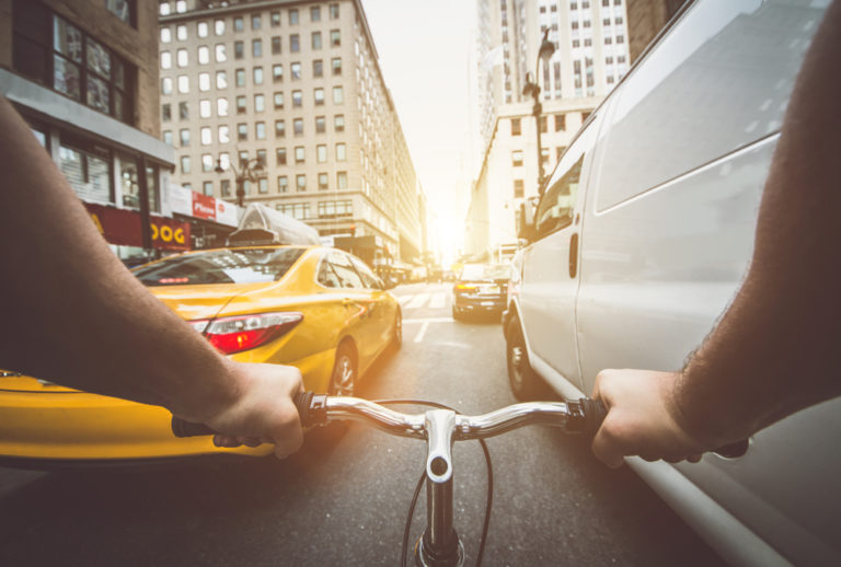 quanto costa avere una bici auto