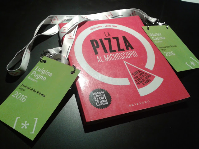 Al Festival della Scienza di Genova venne presentata la prima edizione del libro. Fu già un successo.