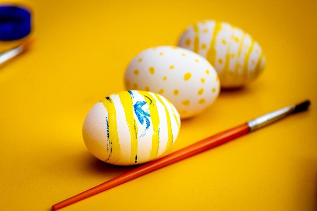 decorare con le uova