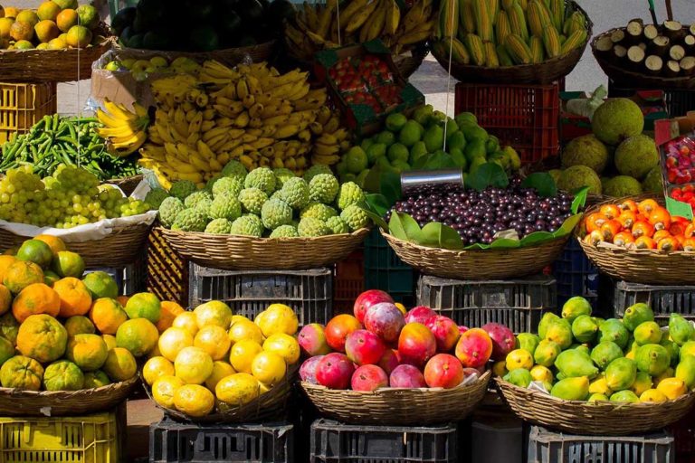 Aprire un negozio di frutta e verdura: ecco come fare
