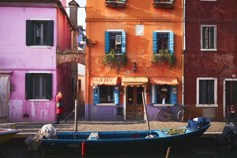 Burano e la storia delle case colorate