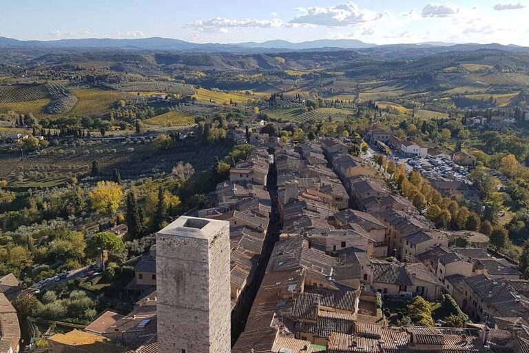 Alla scoperta di San Gimignano e le sue 72 torri medievali