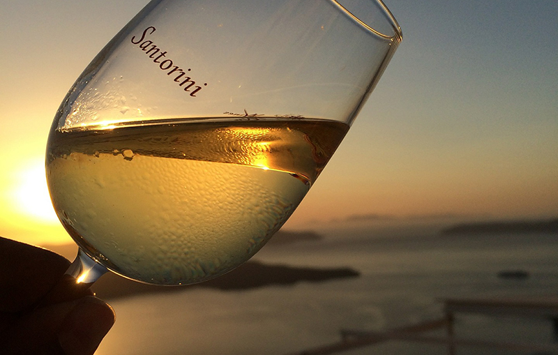 Santorini vino