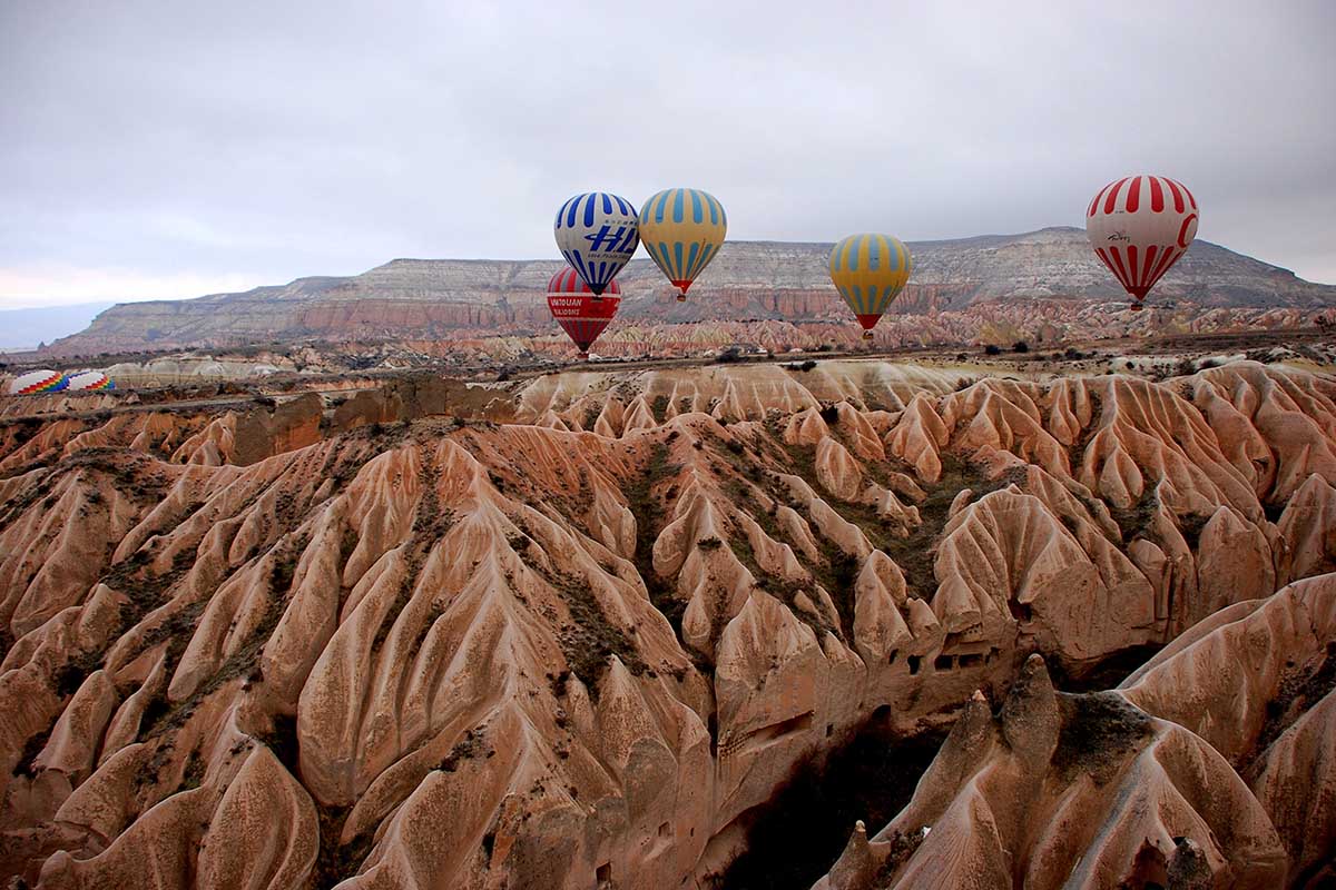 Visitare la Cappadocia in mongolfiera: un’esperienza da sogno