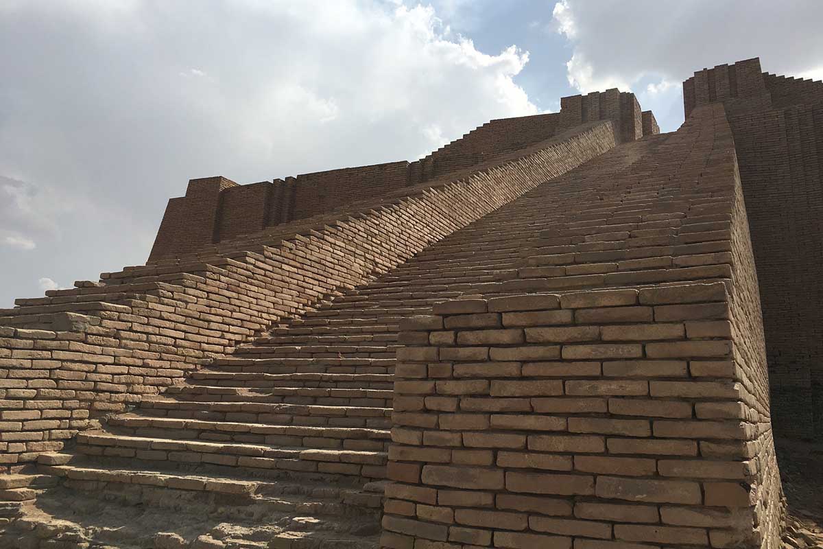 Viaggio alla scoperta delle ziggurat: le antiche piramidi in Iraq