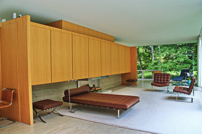 Farnsworth House