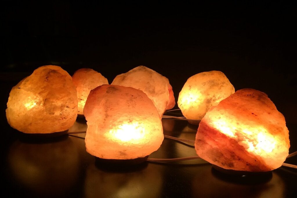 Lampada Di Sale Funziona Anche Spenta