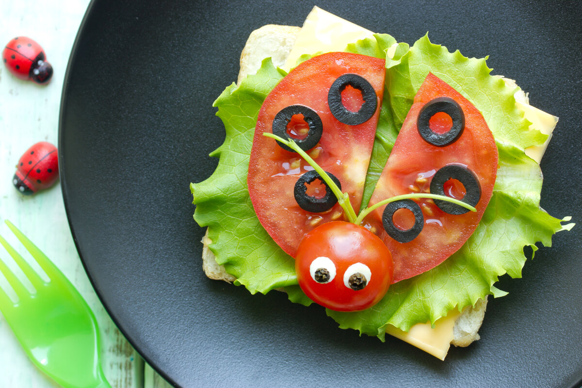 Cibi giusti bambini - panino creativo