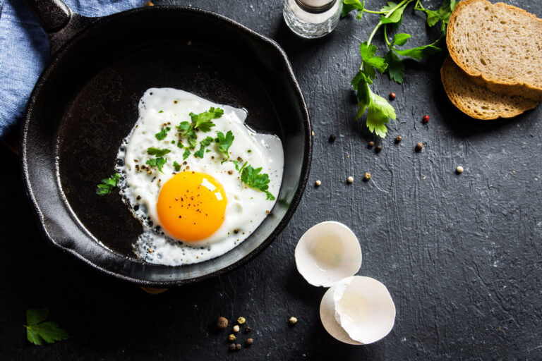 Uova e colesterolo - uova in padella