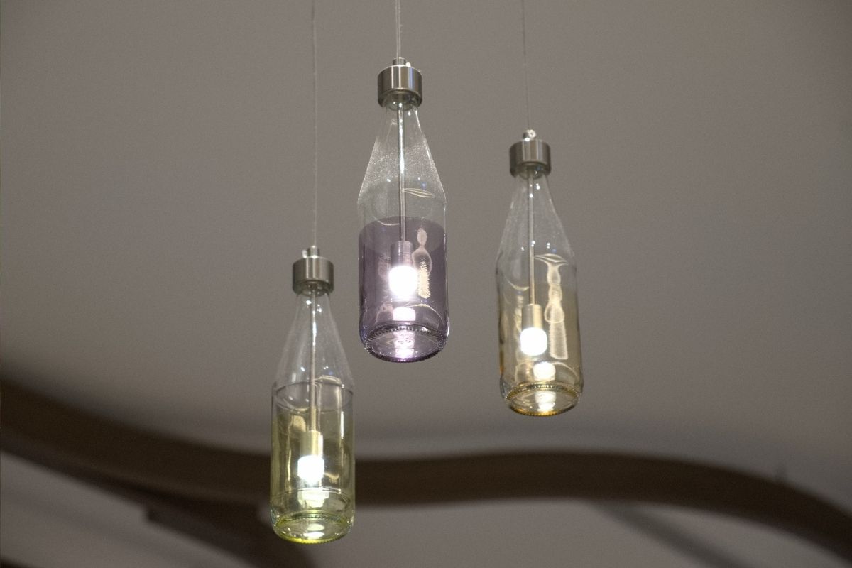 realizzare una lampada riciclando una bottiglia in vetro