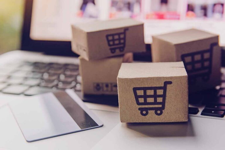 lo shopping dal web torna nei negozi