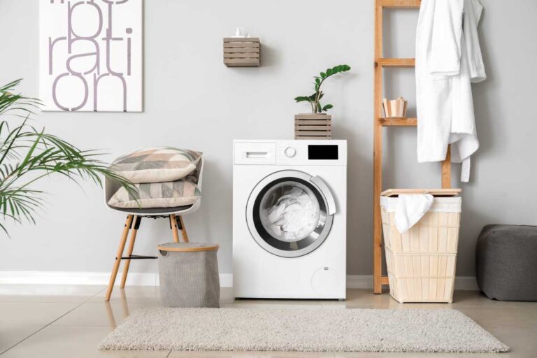 bagno piccolo rettangolare con lavatrice come ricavare lo spazio