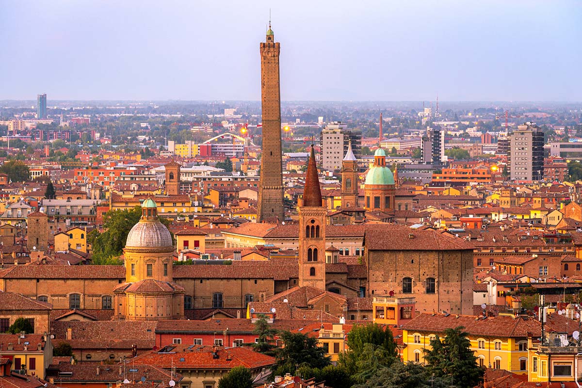 Bologna e i 62 chilometri di Portici