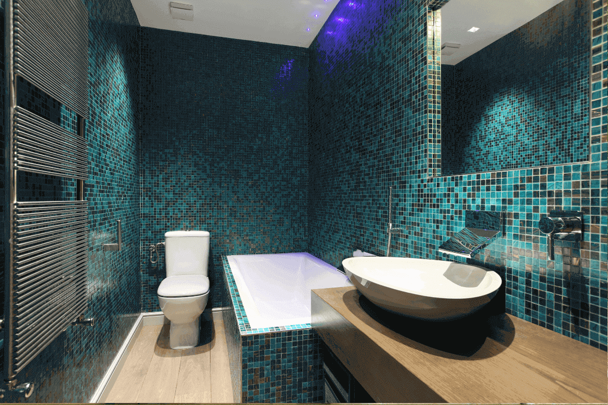 mosaico in bagno