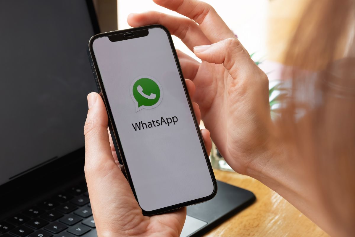 WhatsApp down