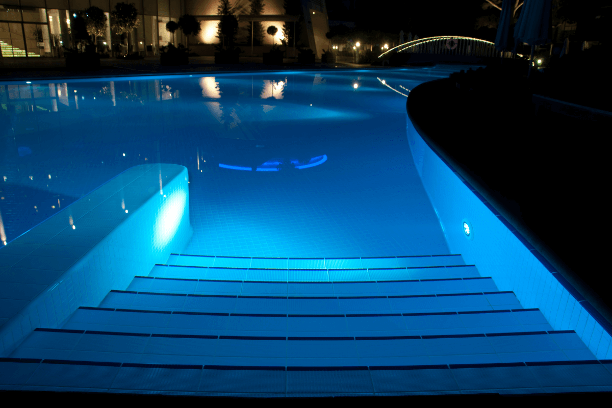 illuminare piscina