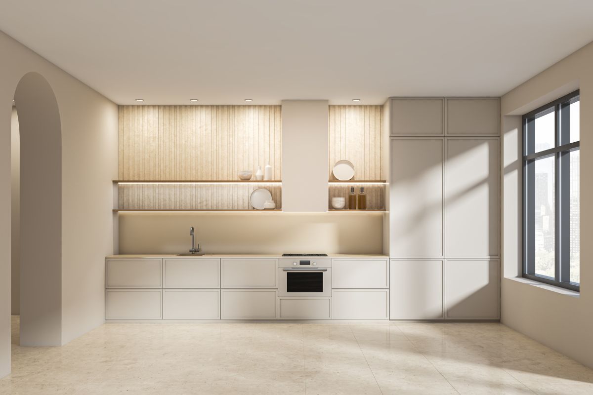 Cucine con pareti color panna