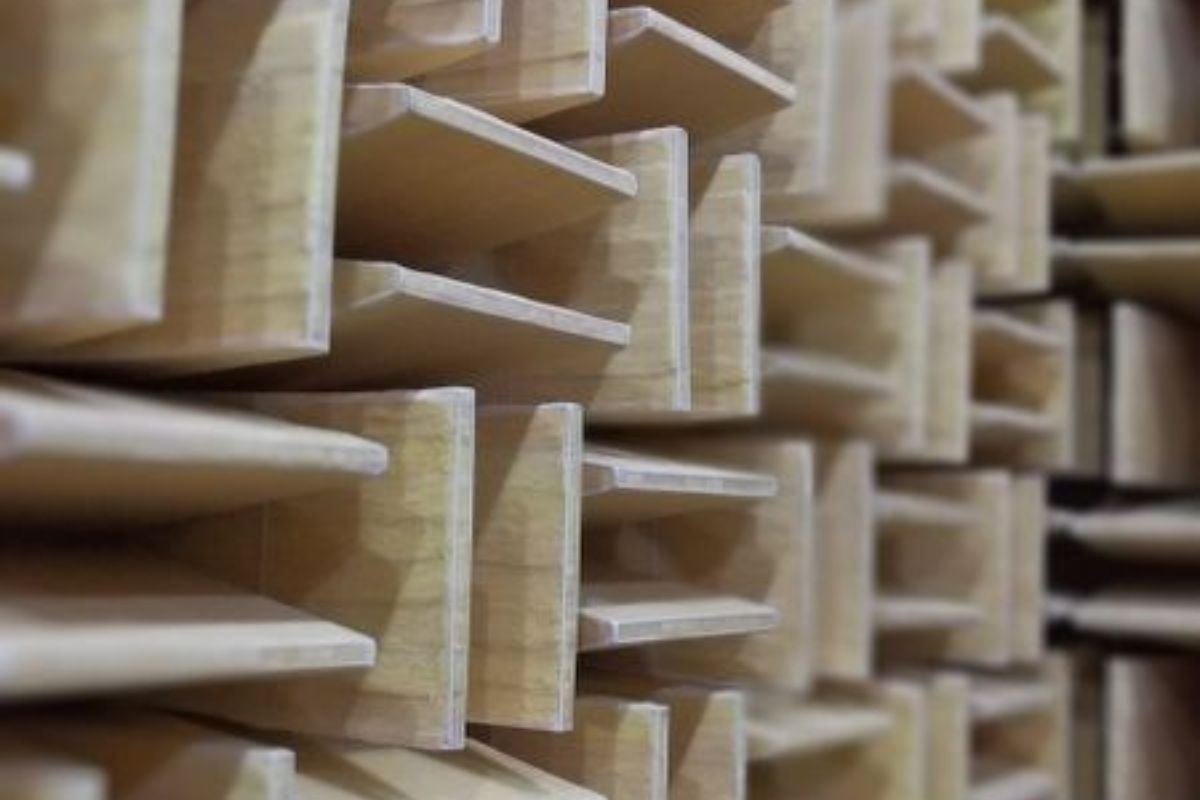 materiali fonoassorbenti per il soffitto