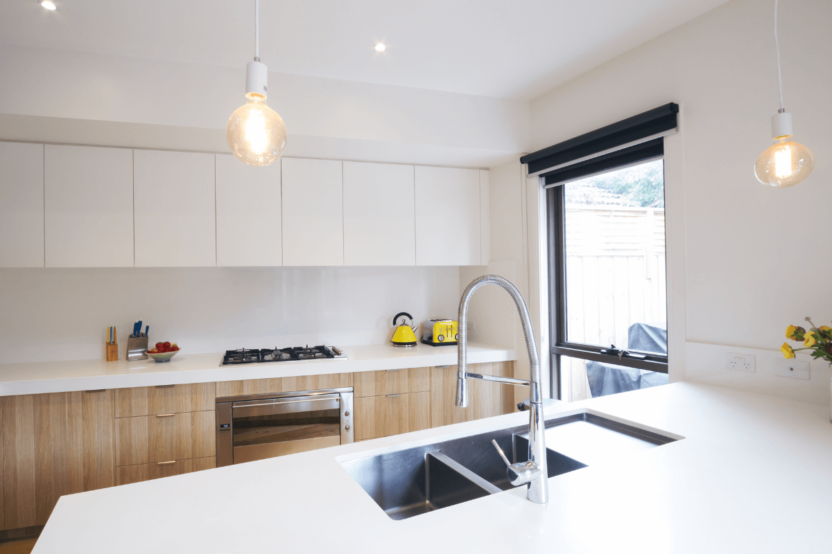cucine su due lati opposti