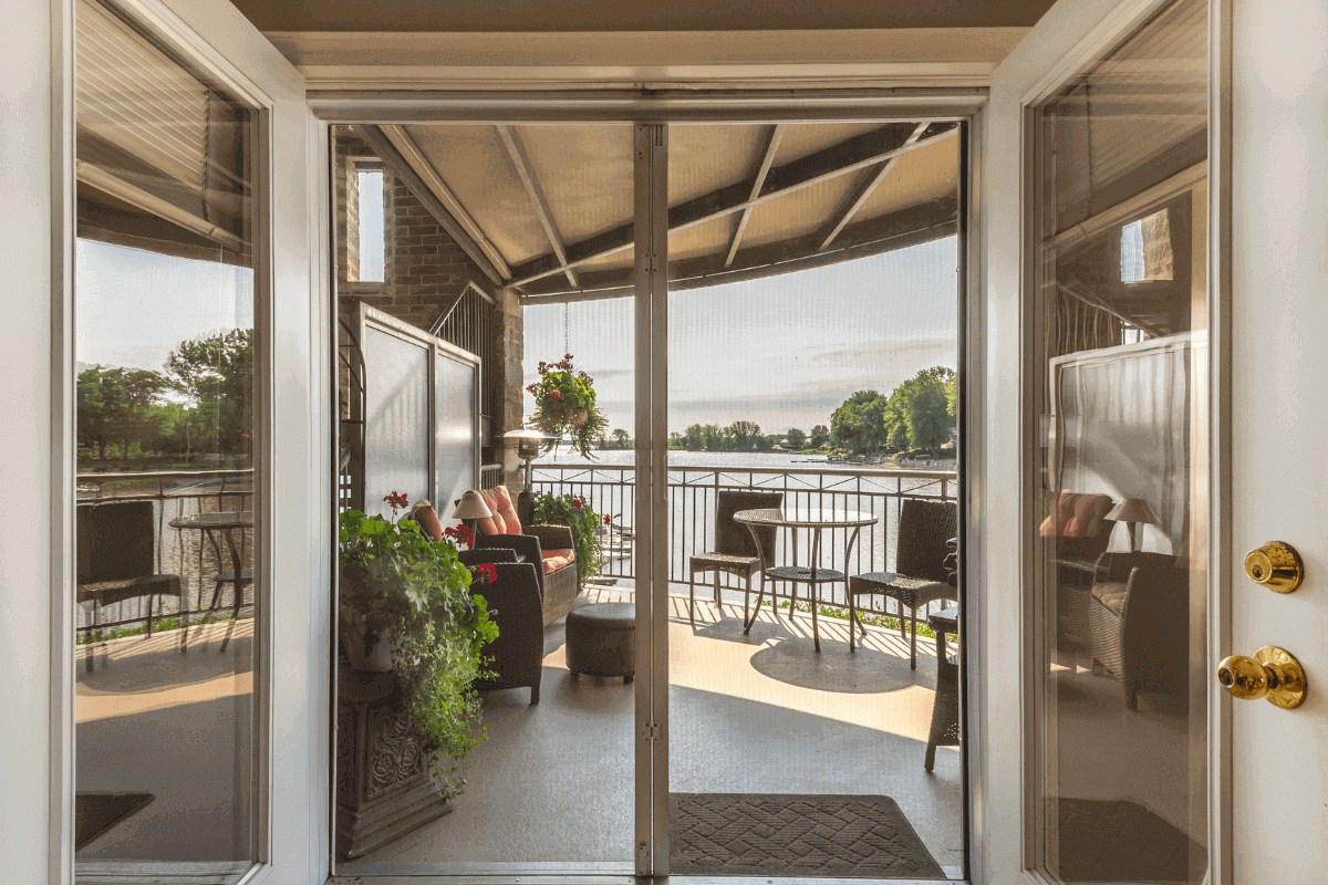 come chiudere un balcone
