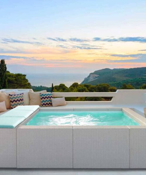 Piscine firmate AstralPool: qualità, innovazione e stile per ogni esigenza