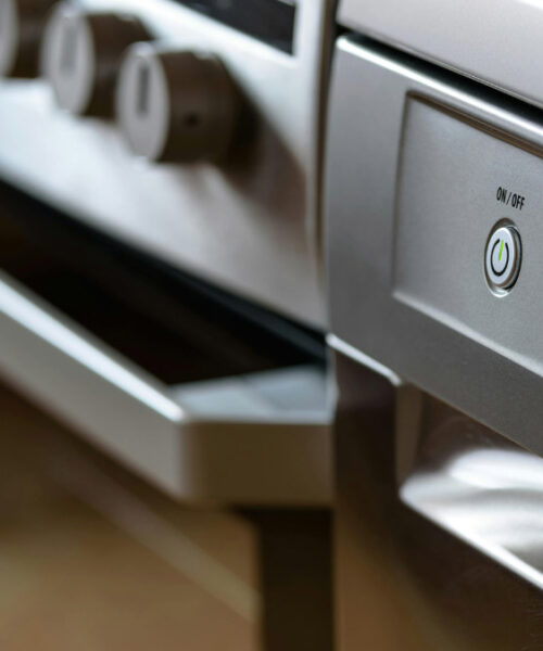 Elettrodomestici: ecco 5 strumenti essenziali per una riparazione fai da te