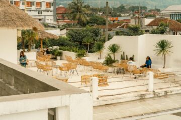 Design outdoor per rooftop bar Rooftop bar come spazio urbano contemporaneo