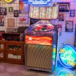 Il jukebox negli spazi contemporanei: storia, meccanica e valore del restauro