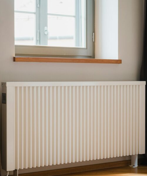 Termosifoni freddi sotto o in alto: perché succede e cosa fare